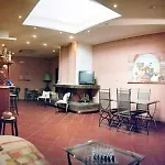 托莱多酒店 3*